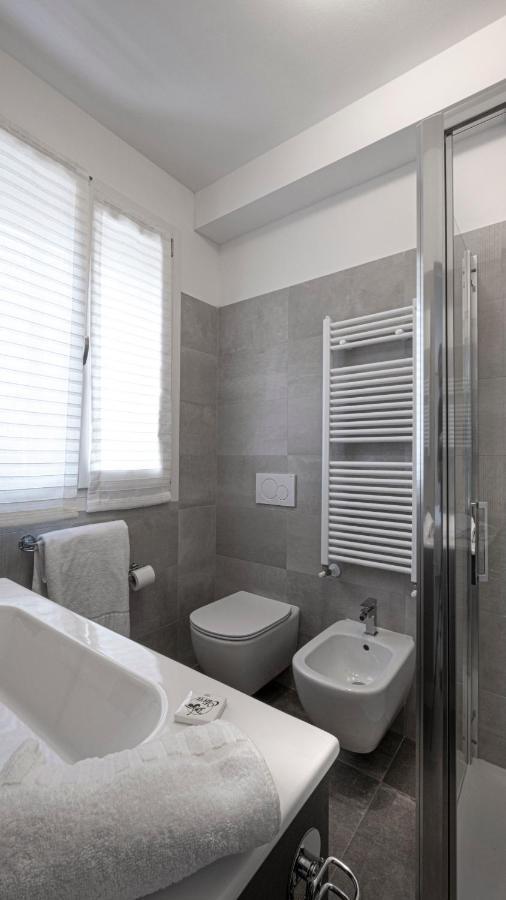 Maisonette Modena Park Экстерьер фото