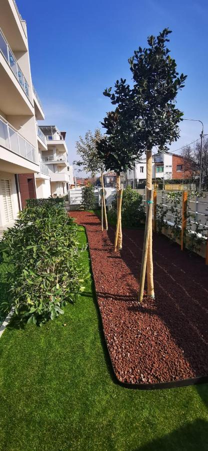 Maisonette Modena Park Экстерьер фото